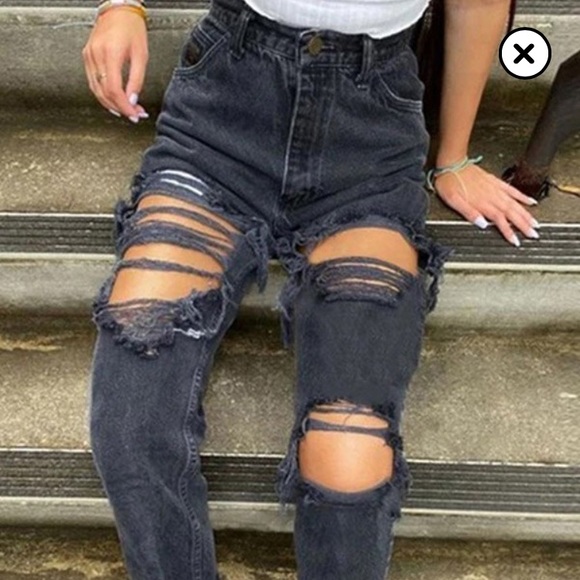 BDG High Waisted Boyfriend Jeans - Picture 1 of 5